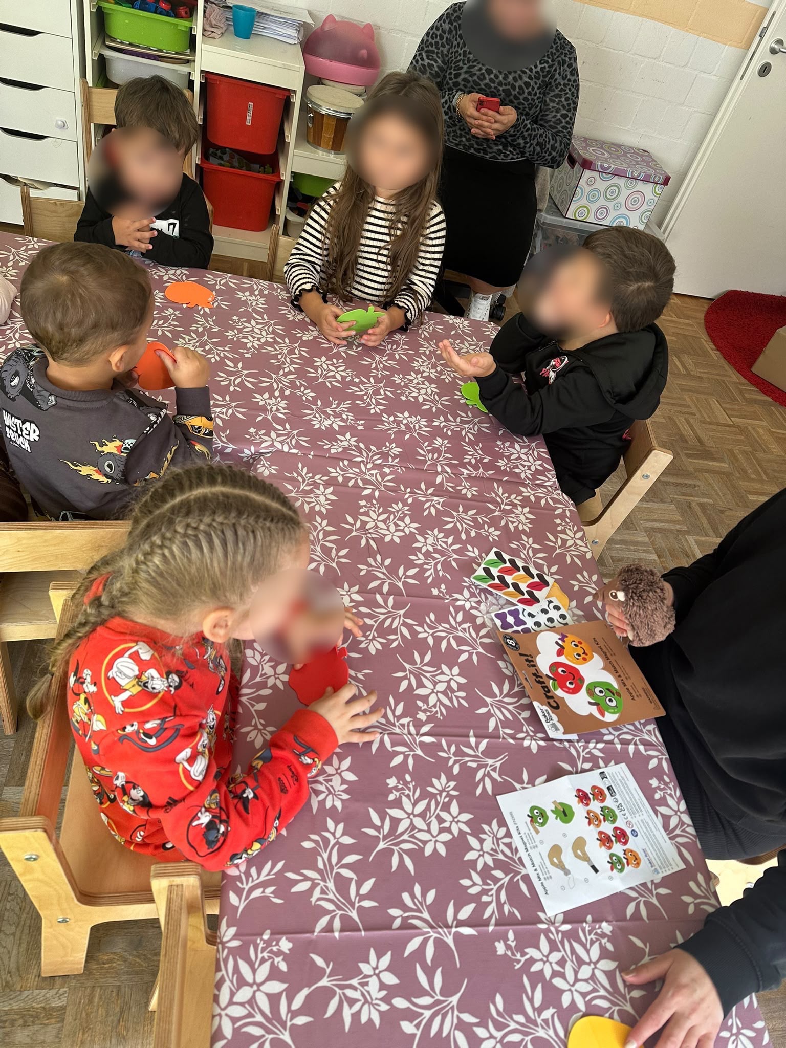 Herbstliche Kreativaktion in der MuKi-Gruppe Osdorf - Bild 1